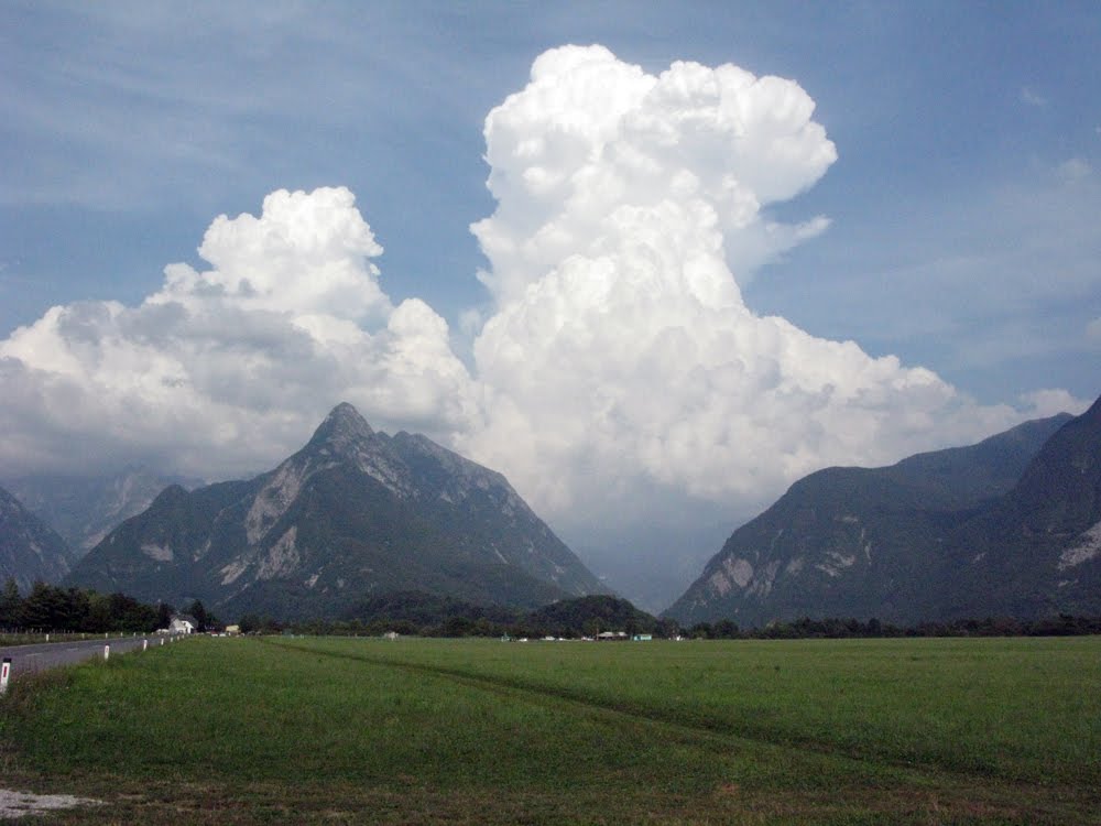 [cloud.jpg]
