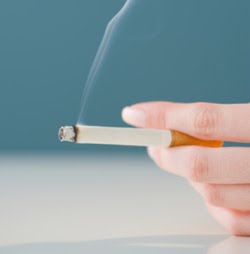 [Fumando.jpg]