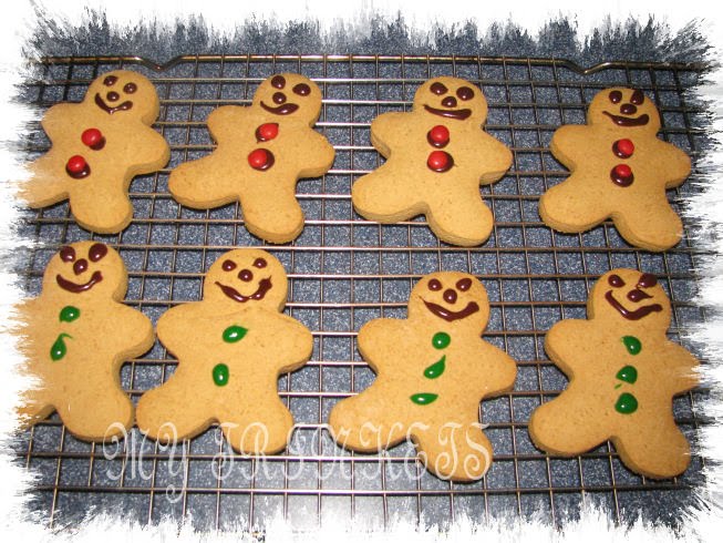 [GINGERBREAD.JPG]