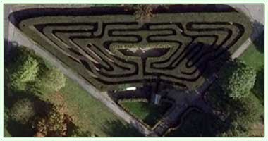 Hampton Court Maze