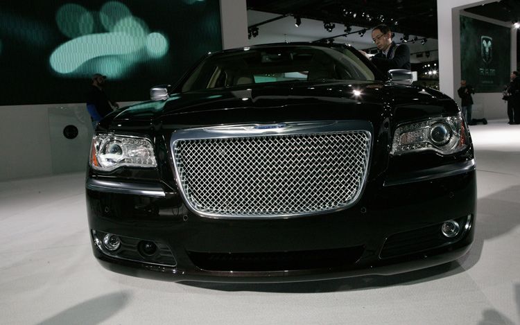 2011%2BDetroit%2BAuto%2BShow%2B2011%2BChrysler%2B300%2BPhotos%2B7.jpg