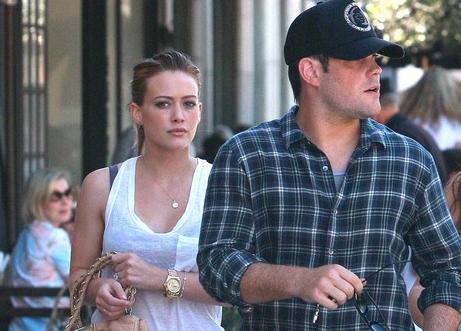 hilary duff pregnant