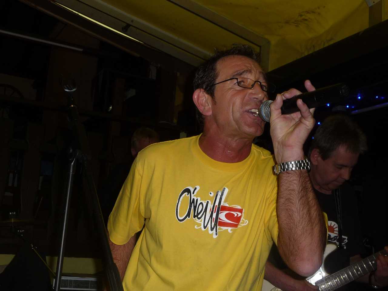 http://2.bp.blogspot.com/_9TBIkK0kfvM/S9ACXlSt-GI/AAAAAAAADEg/XZtNTJMOmVQ/s1600/jurgen1.jpg