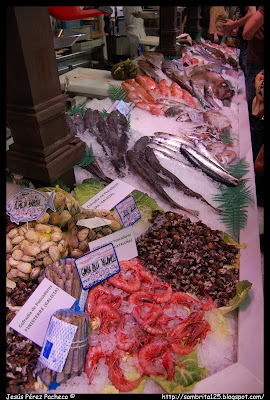 El Mercado de San Miguel y sus puestos de alimentación Gourmet