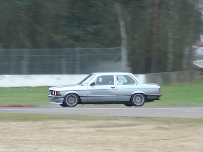 E21 323i