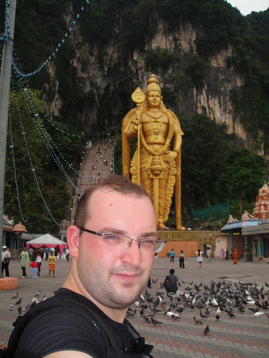 entrance of the batu caves