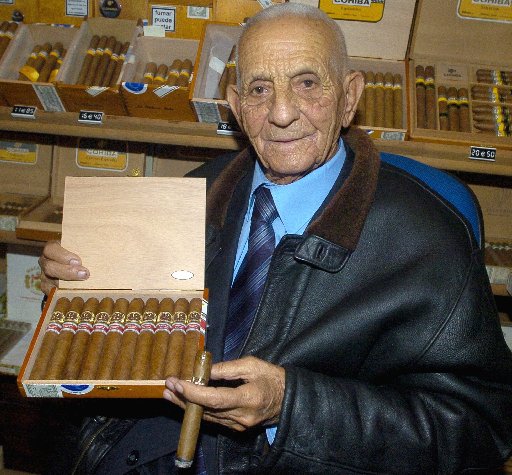 [alejandro+robaina.jpg]