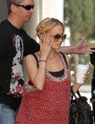 Nicole Richie Haircut 2009. nicole richie new haircut