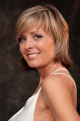 2009 hairstyle with side swept bangs 2009 hairstyle with side swept bangs