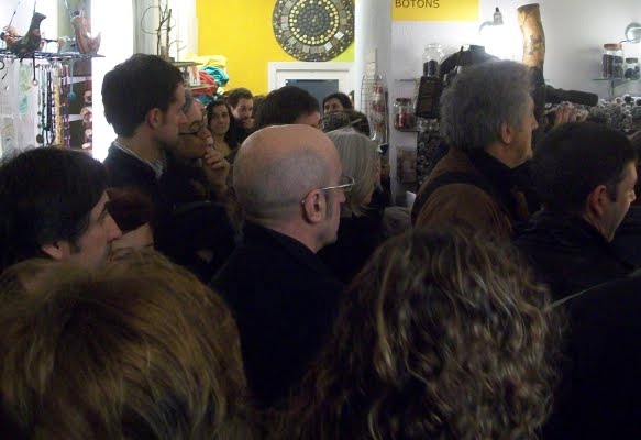 "Morbo" al carrer Verdi 5 El públic...