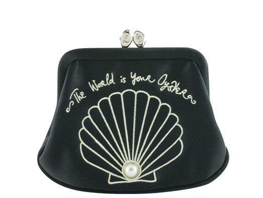 [World+is+your+Oyster+bag.jpg]