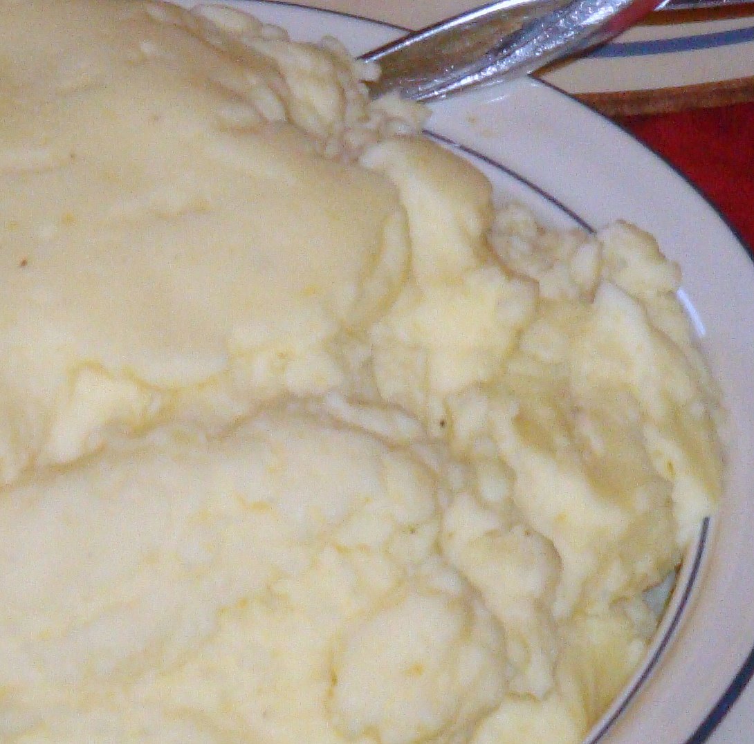 [mashedpotatoes.jpg]