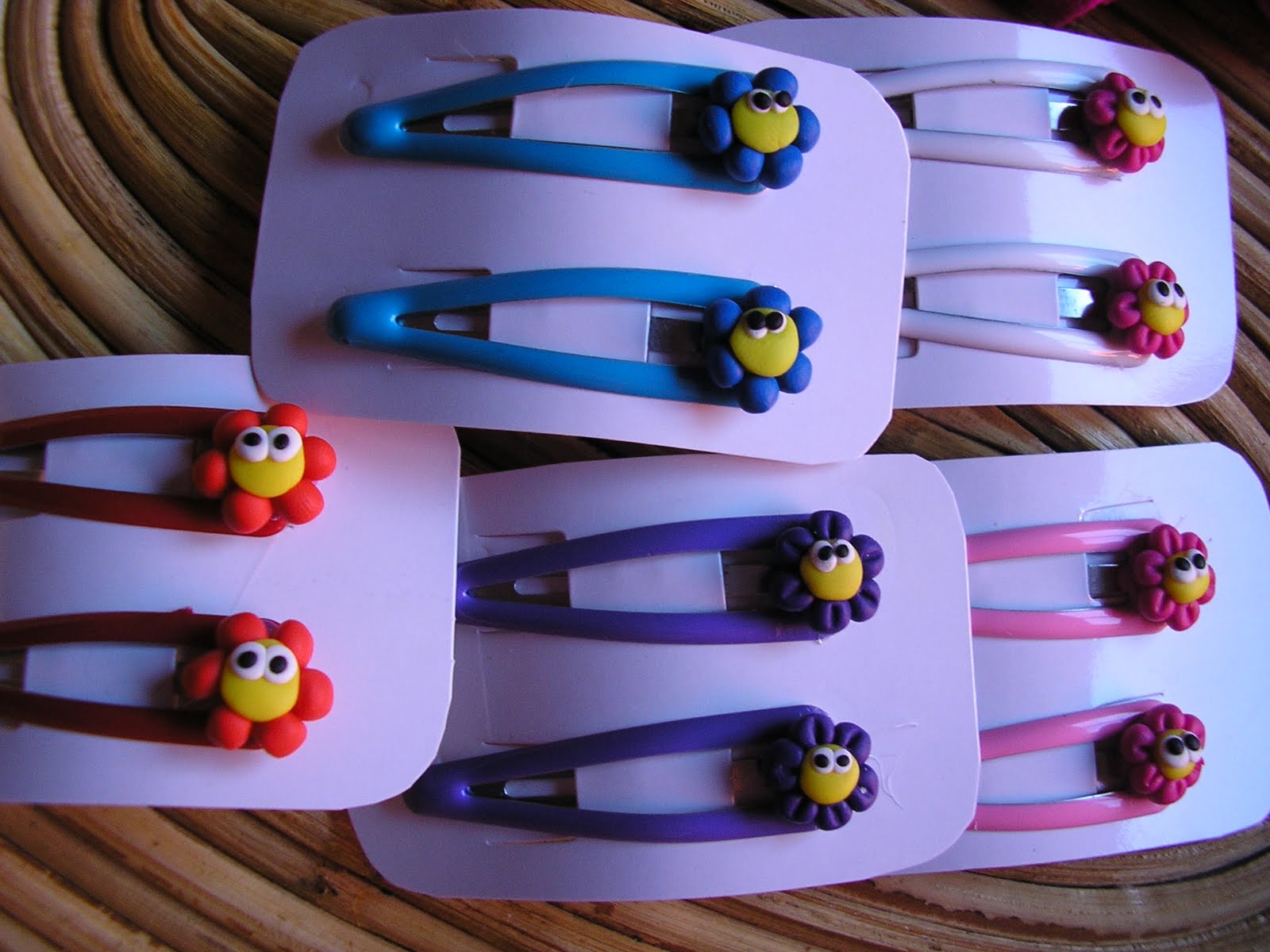 COSITAS NUESTRAS Ganchitos Flores de colores