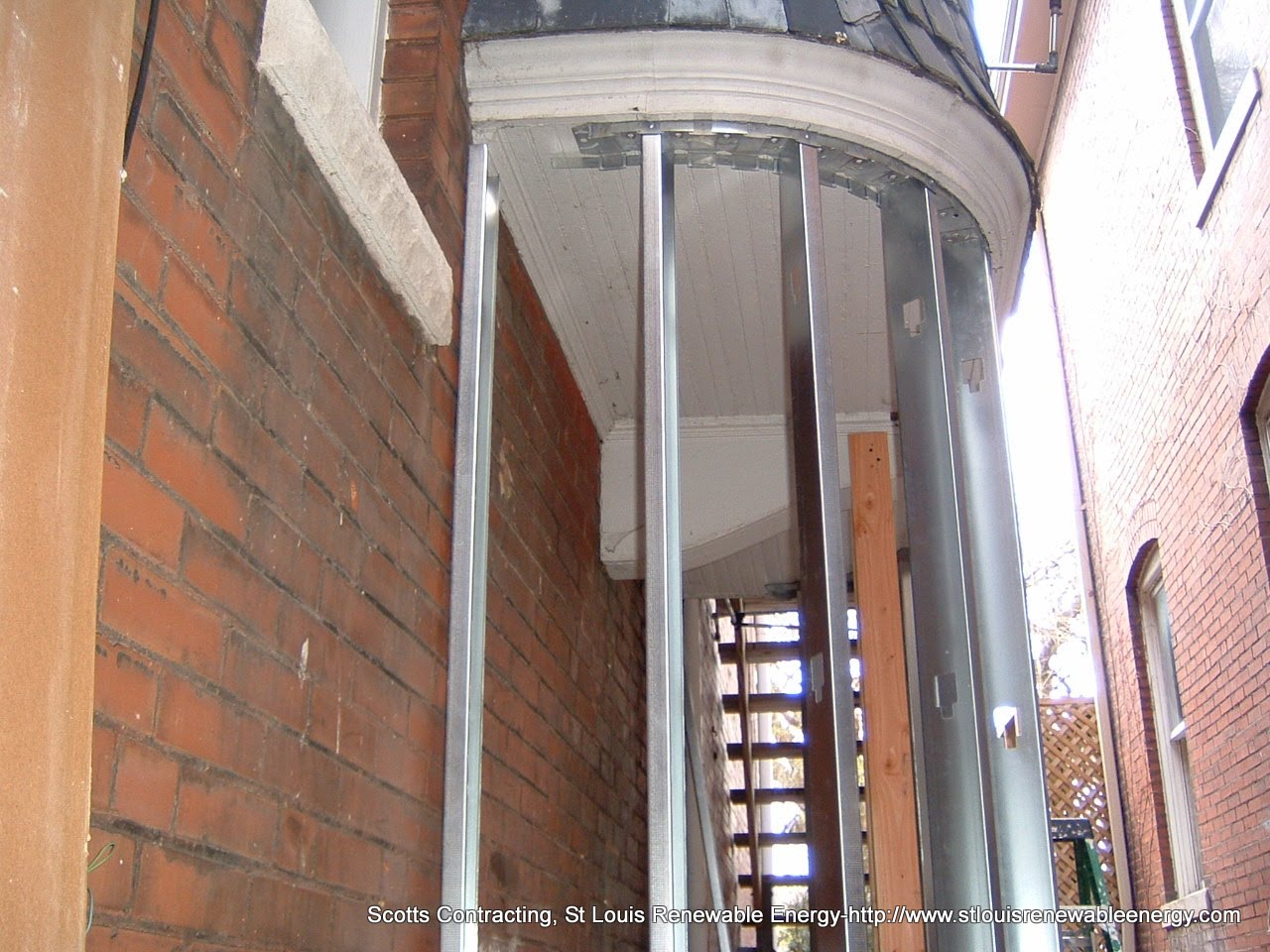 Start to Finish Job Photos for Curved Wall with Build Notes Scotts