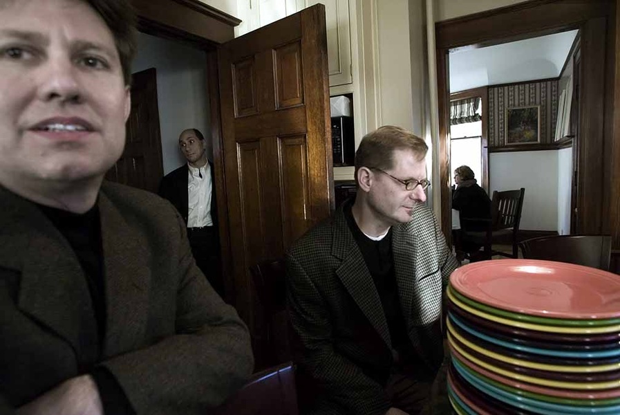 [Image4_H600xW900.jpg]