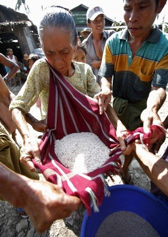 [Labutta+granma+Reuters+today.jpg]