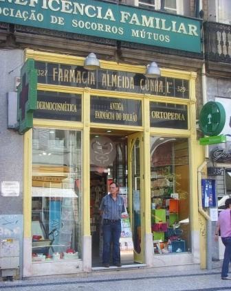 [Farmacia+Almeida.JPG]