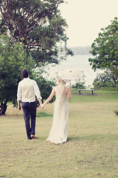 Helen carried a vintage oiled rice paper parasol which I featured in my 