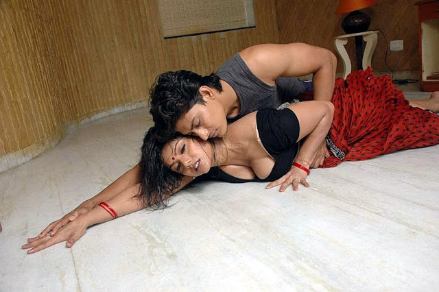 Drogam Nadanthathu Enna Hot Sexy Tamil Movies Gallery