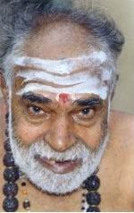 Image of a Hindu devotee with Shaivite Tilak on his forehead