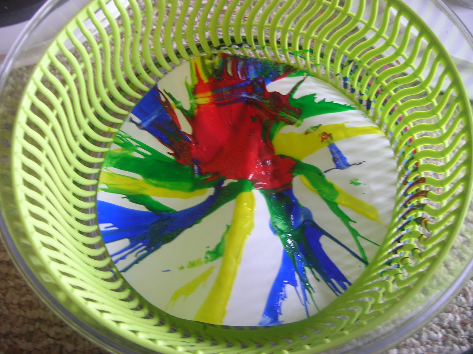 One Crayola Short Spin Painting