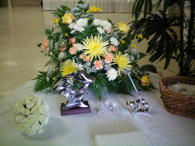 Guest Sign In Table. Flowers were beautiful!