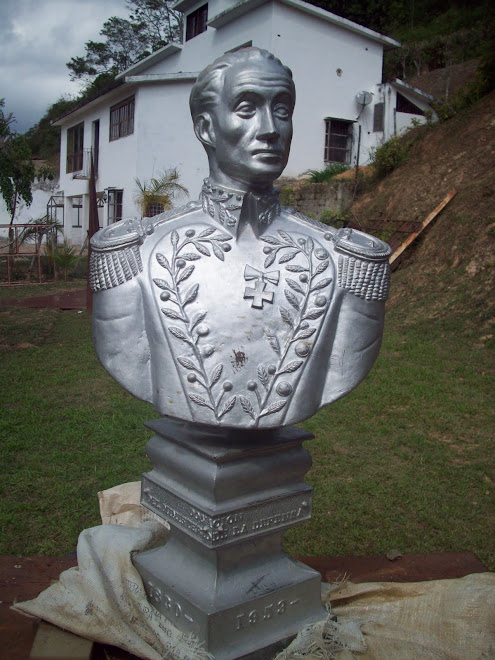 BUSTO DE BOLIVAR