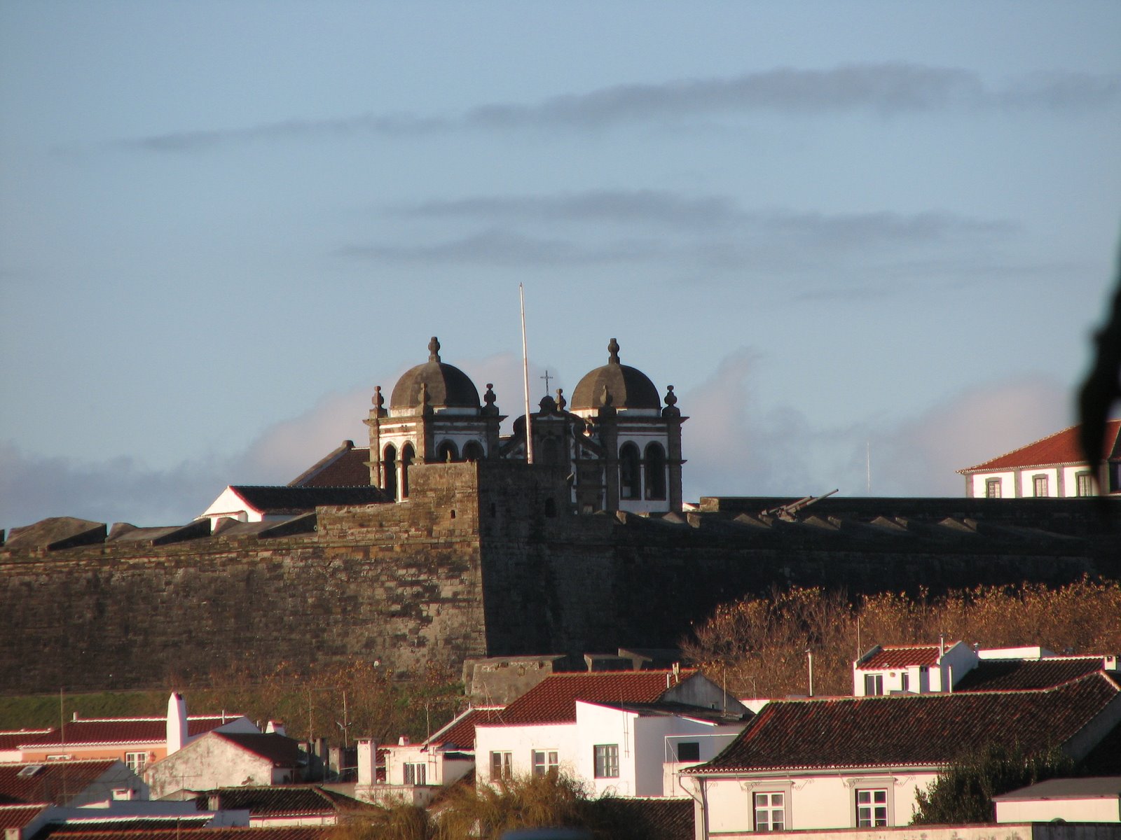 [Angra+Monte+Brasil++Castelo+3.jpg]