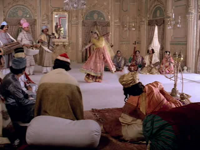 SHATRANJ KE KHILARI / THE CHESS PLAYERS (Dir. Satyajit Ray, India, 1977) –  'I rather like the sound of Hindustani….' – Movie Mahal