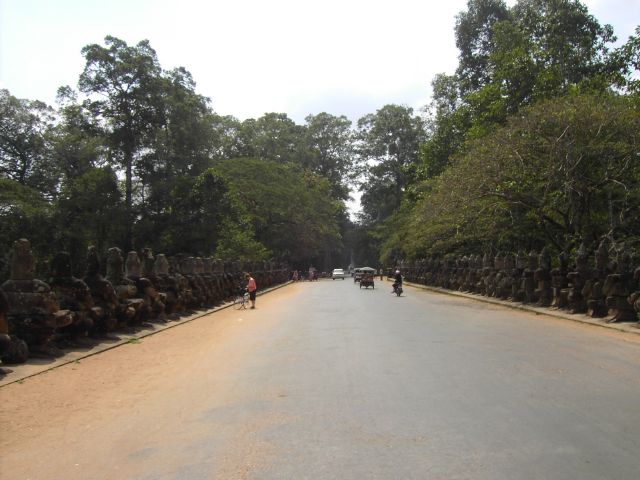 [ICT1470.JPG]