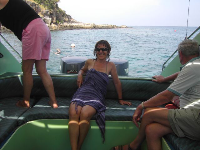 [PICT3084.JPG]