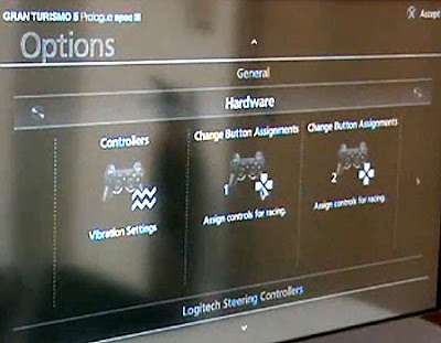 Image of Gran Turismo 5 Prologue's initial controller reconfiguration screen. Offering control over Vibration and both player 1 and player 2 joypad set-ups. Nice!