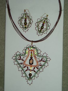 Lace+jewellery