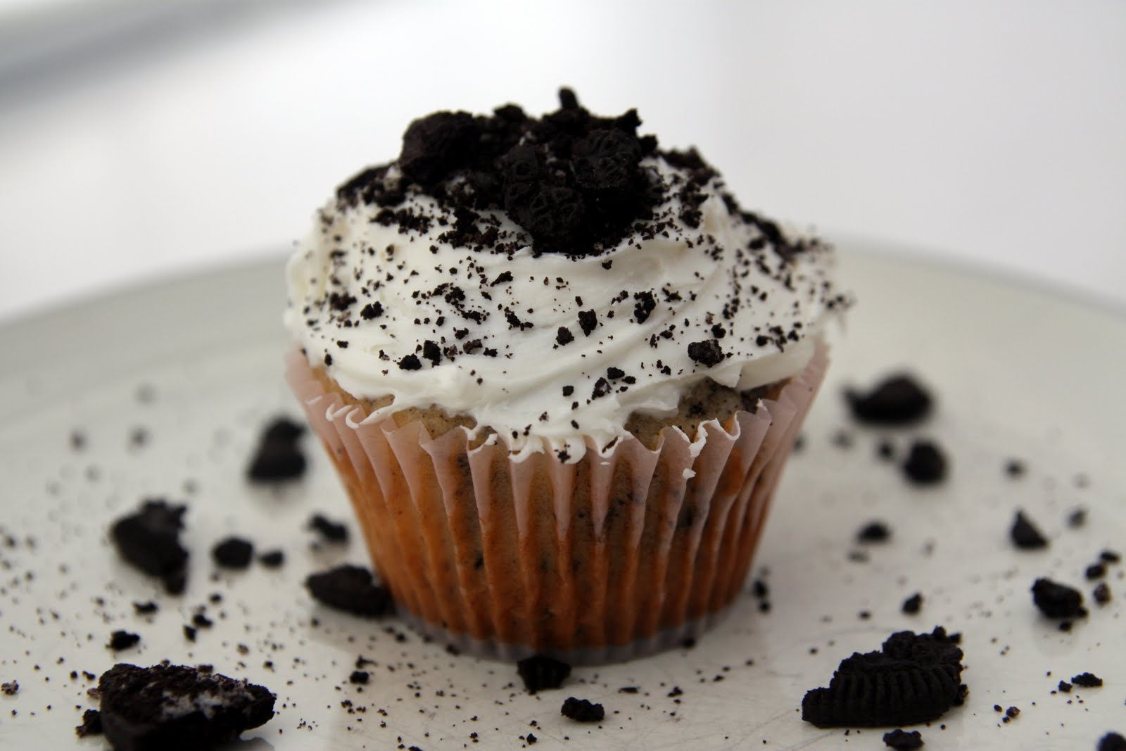 How To Make Cookies And Cream Cupcakes