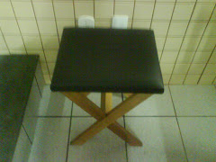 Banqueta baixa c/ estofado