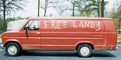 free_candy_van-763098.jpg