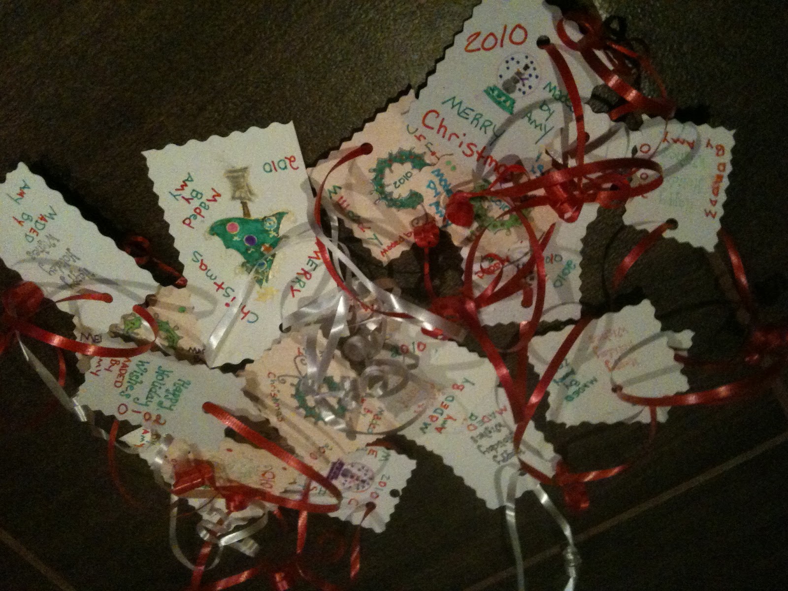 Amy Fashion What to do with Old Christmas CardsCraft Idea