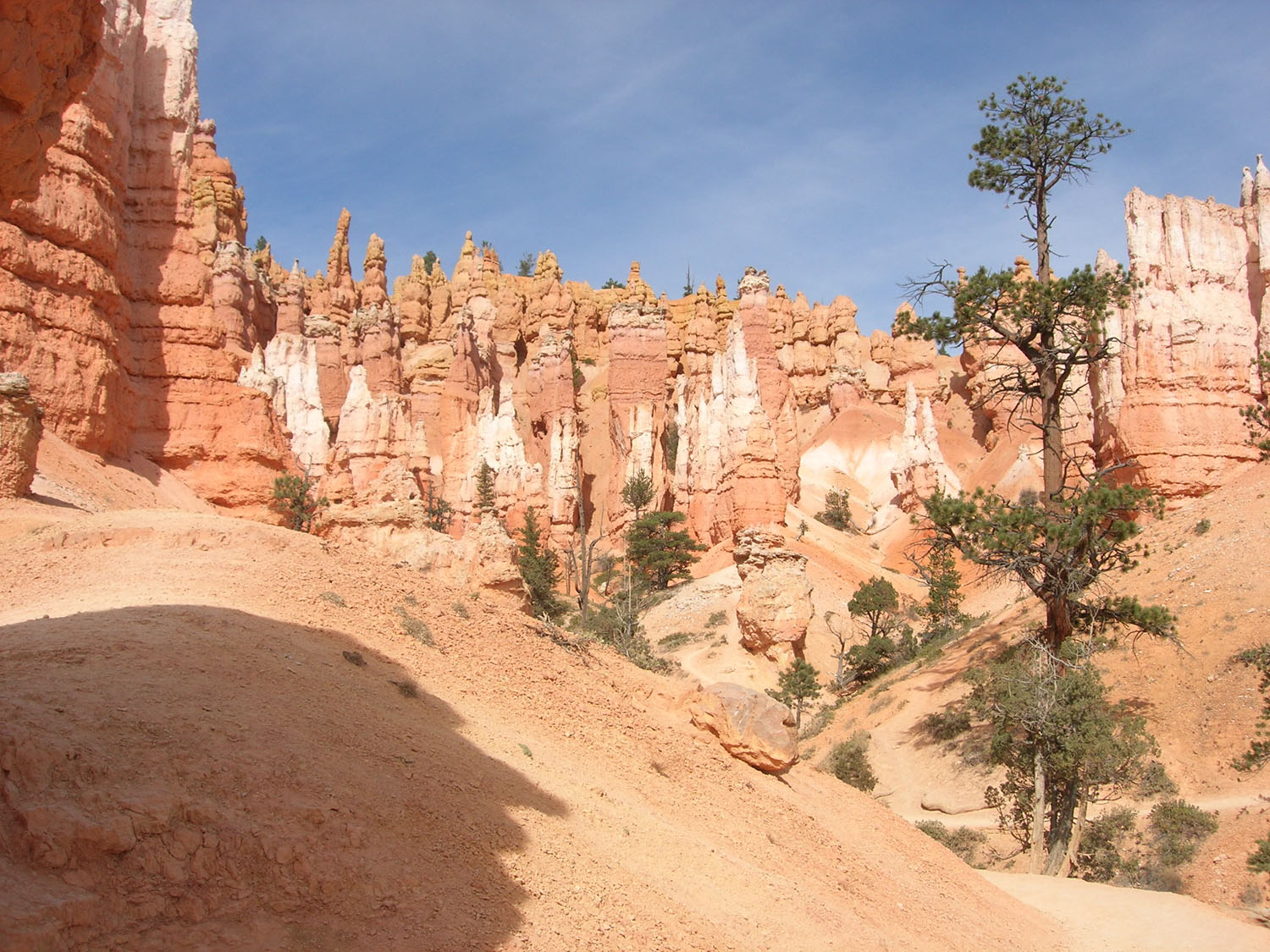 [bryce+canyon+colorbands2.jpg]