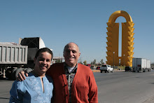 El arqueólogo Felipe Solís Olguín y J.C.