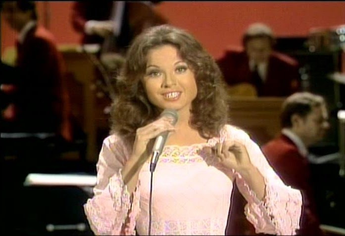 THE CHAMPAGNE PHOTO BLOGGER Anacani