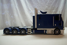 SEMI TRUCK BLUE