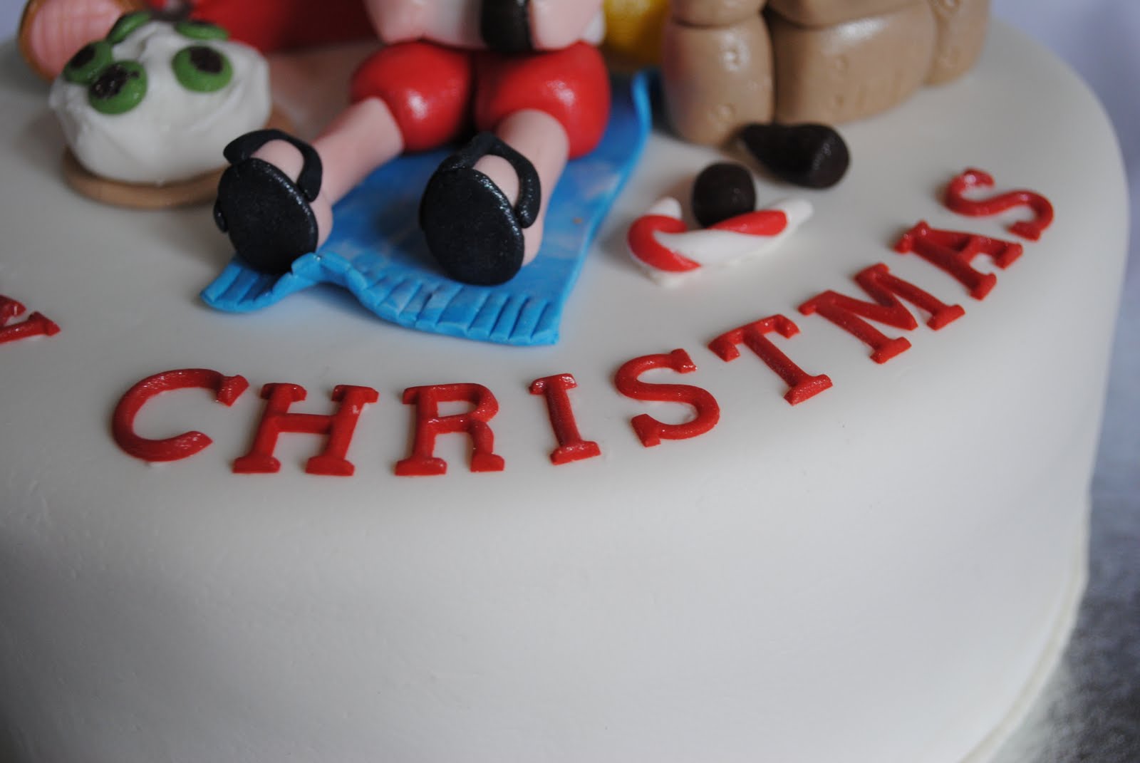 A Sparkley Silver Lining: Cake Decorating Class ...