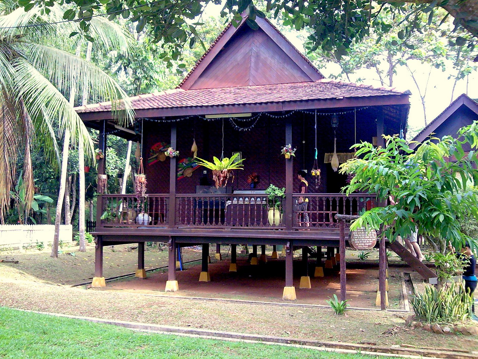 [Image014-1.jpg]