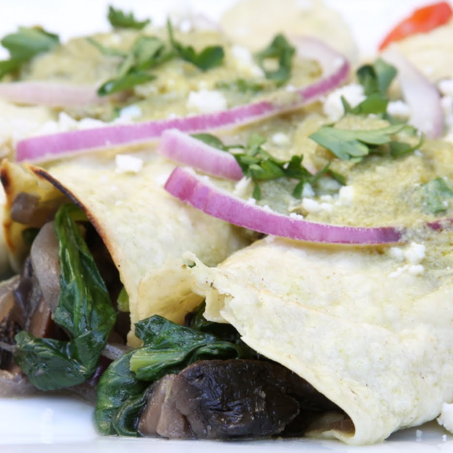 ShowFood Chef Tomatillo & Chile Sauced Vegetarian Enchiladas Daring