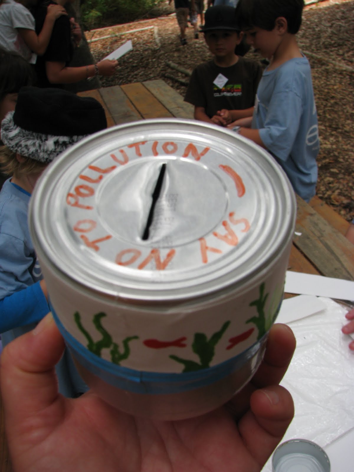 [Cat+Food+Banks+2.JPG]