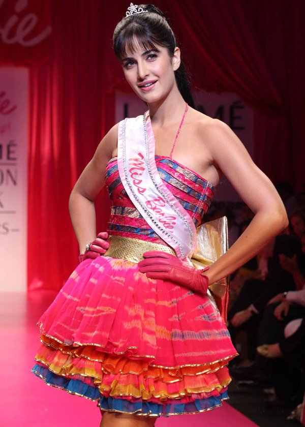 Katrina Kaif: The perfect Barbie doll! ~ Bollyworld4u