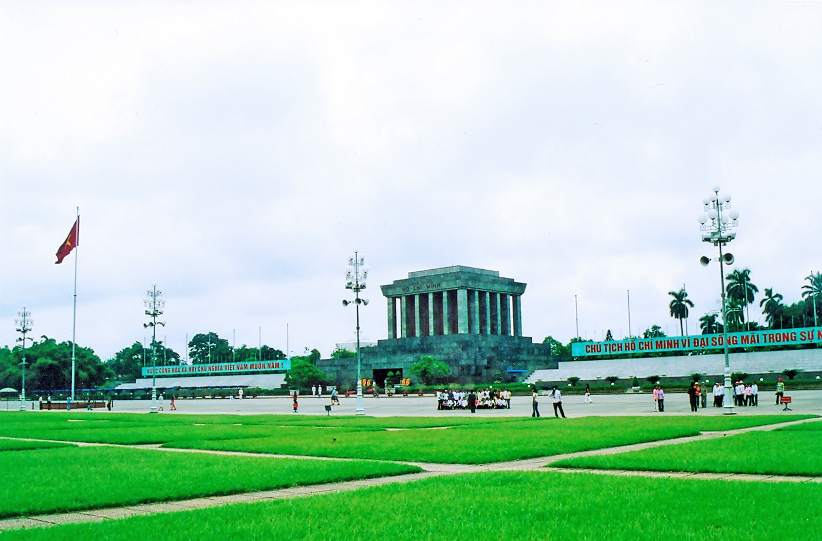 Khanh, Tran Ngoc: Itinerary for a 15 days trip through Vietnam!