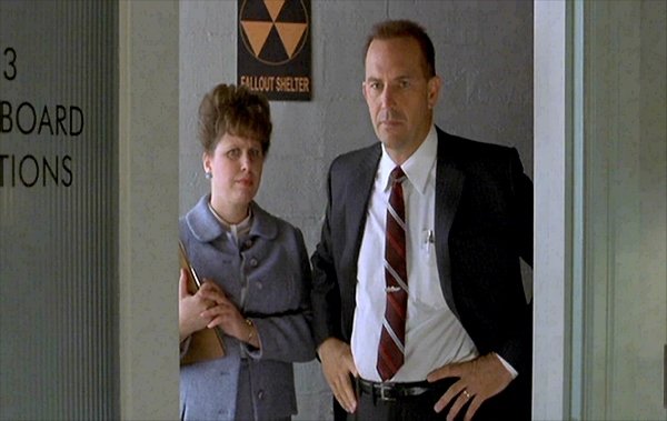 Mia Farrow S Son Ronan Seamus Farrow Really Creeps Me Out