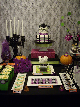 Spooky Chic Halloween Dessert Table