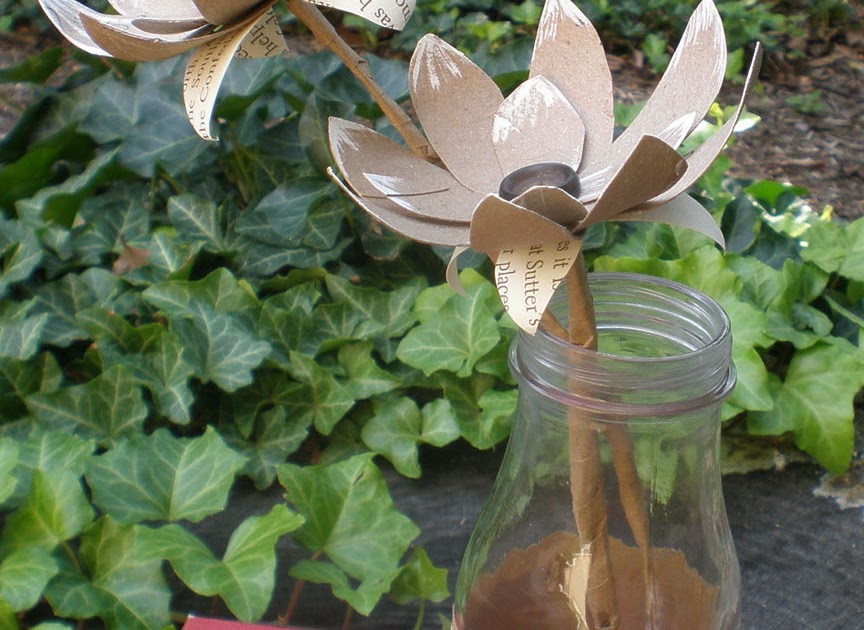 Design by Night Paper Towel Roll Flowers—Tutorial